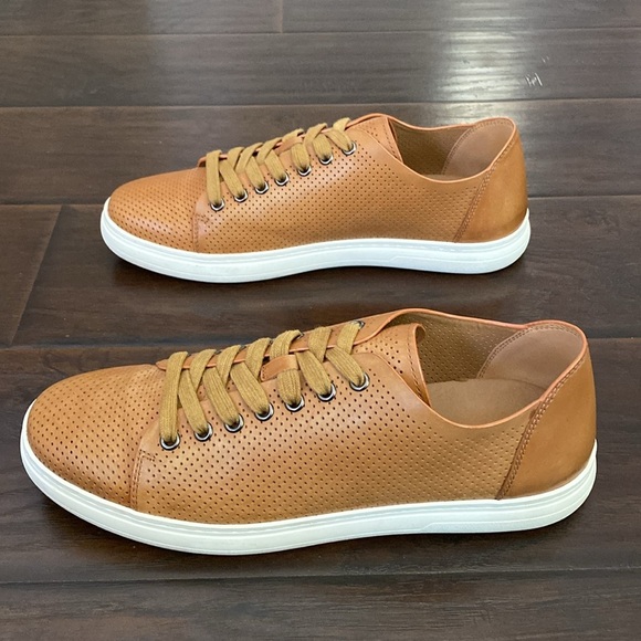 Donald Pliner Mens Calise Brown & White Sneaker Size 10M - Picture 2 of 8